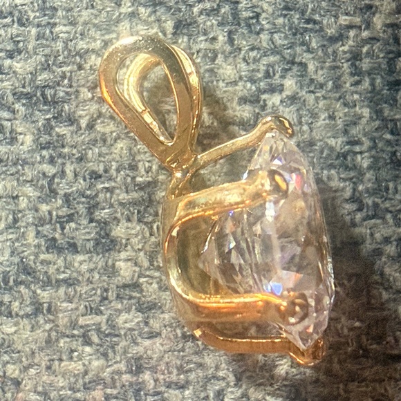 Vintage costume solitaire Sparkling CZ Diamond Pendant rabbit bail - Picture 5 of 9